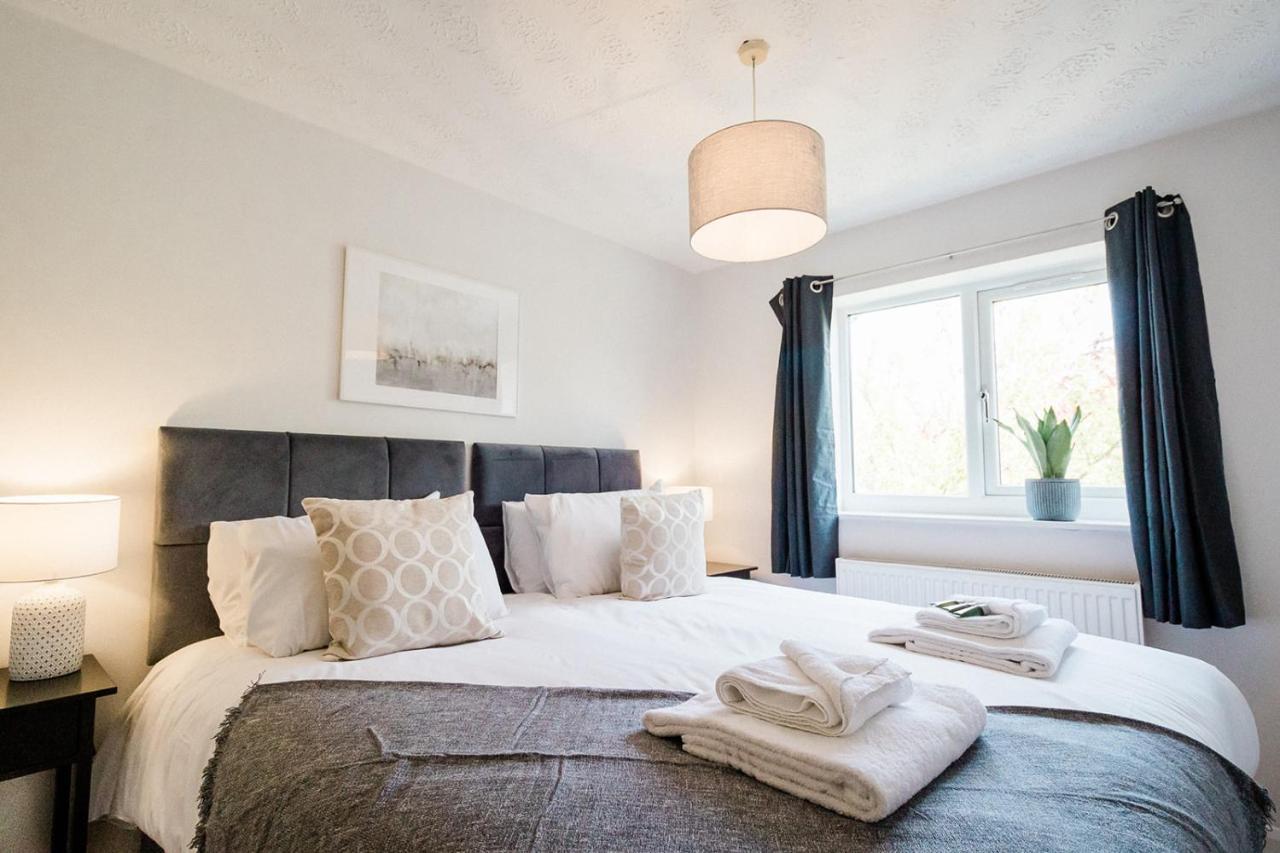 The Oval House By Silva Cmk Stylish House With Garden & Parking Eco-Serviced Accommodation Milton Keynes Luaran gambar
